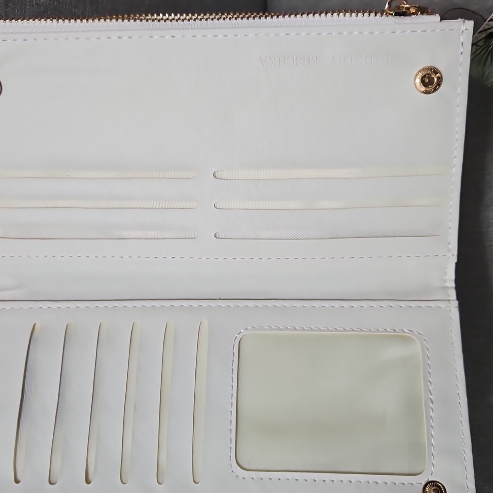 Badgley Mischka White Quilted Wallet with Gold Hardware - Picture 3 of 4